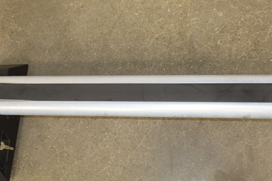 2003 - 2009 Hummer H2 OEM Pair of 2 Roof Rack Luggage Cross Bars W/ Key E003