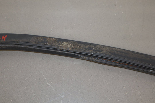 2003 - 2009 Hummer H2 - Passenger Quarter Panel to Door Seal