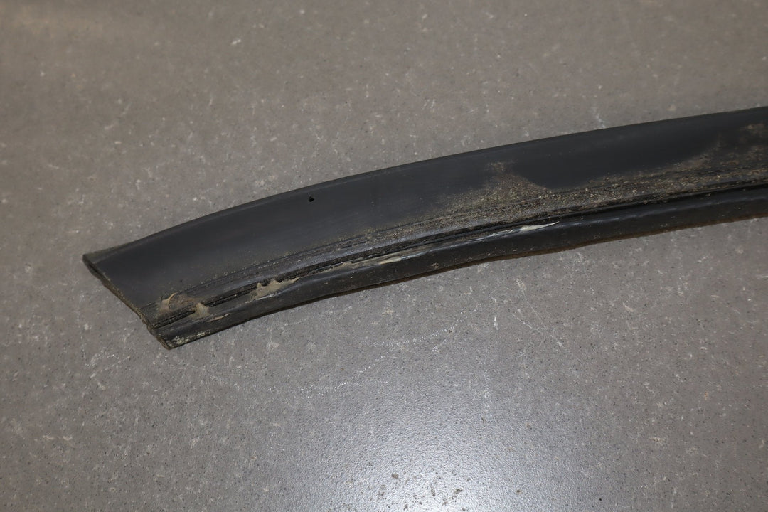 2003 - 2009 Hummer H2 - Passenger Quarter Panel to Door Seal