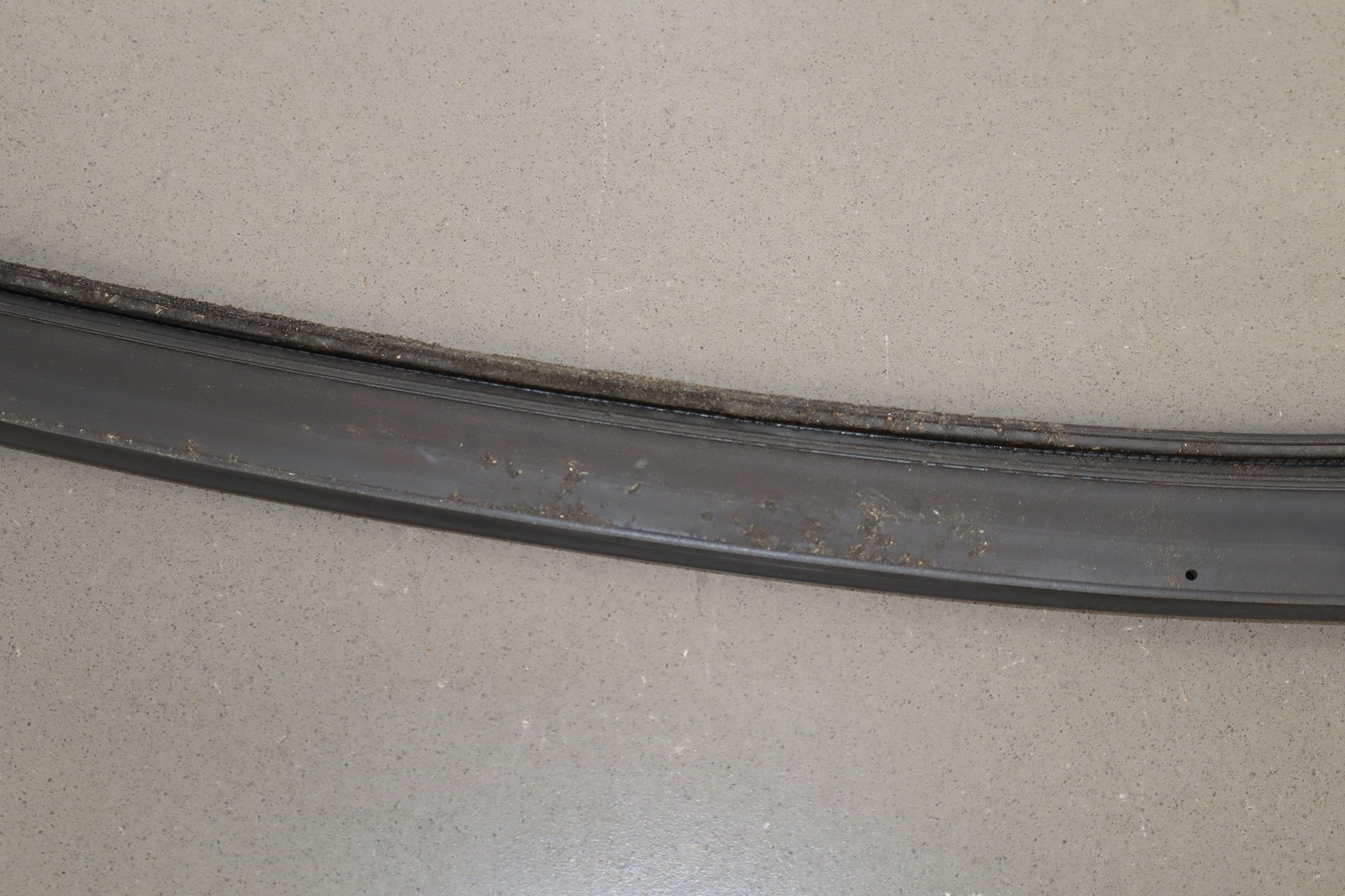 2003-2009 Hummer H2- Passenger Quarter Panel to Door Seal