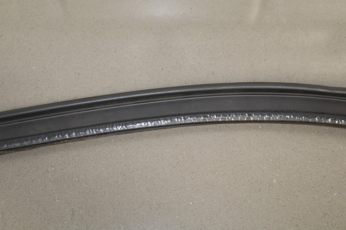 2003-2009 Hummer H2- Passenger Quarter Panel to Door Seal