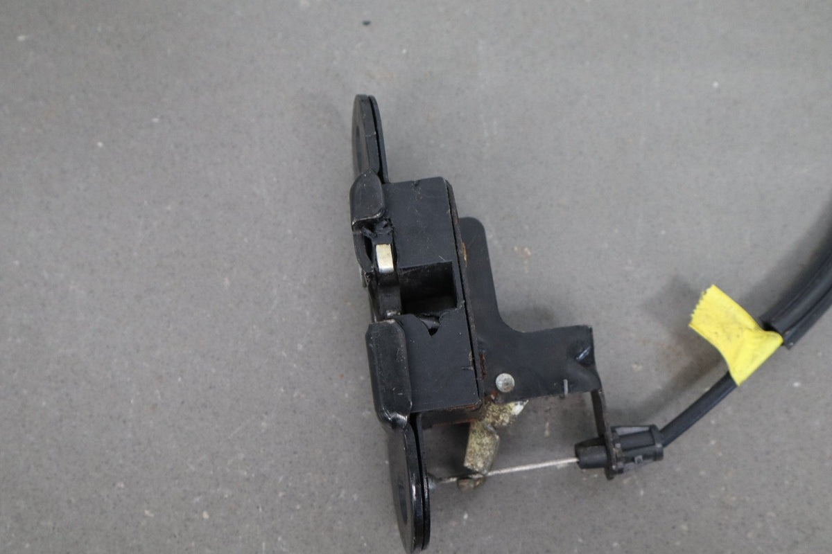 2003-2009 Hummer H2 Rear Hatch Latches W/ Release Cables