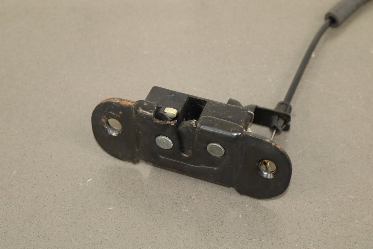 2003-2009 Hummer H2 Rear Hatch Latches W/ Release Cables