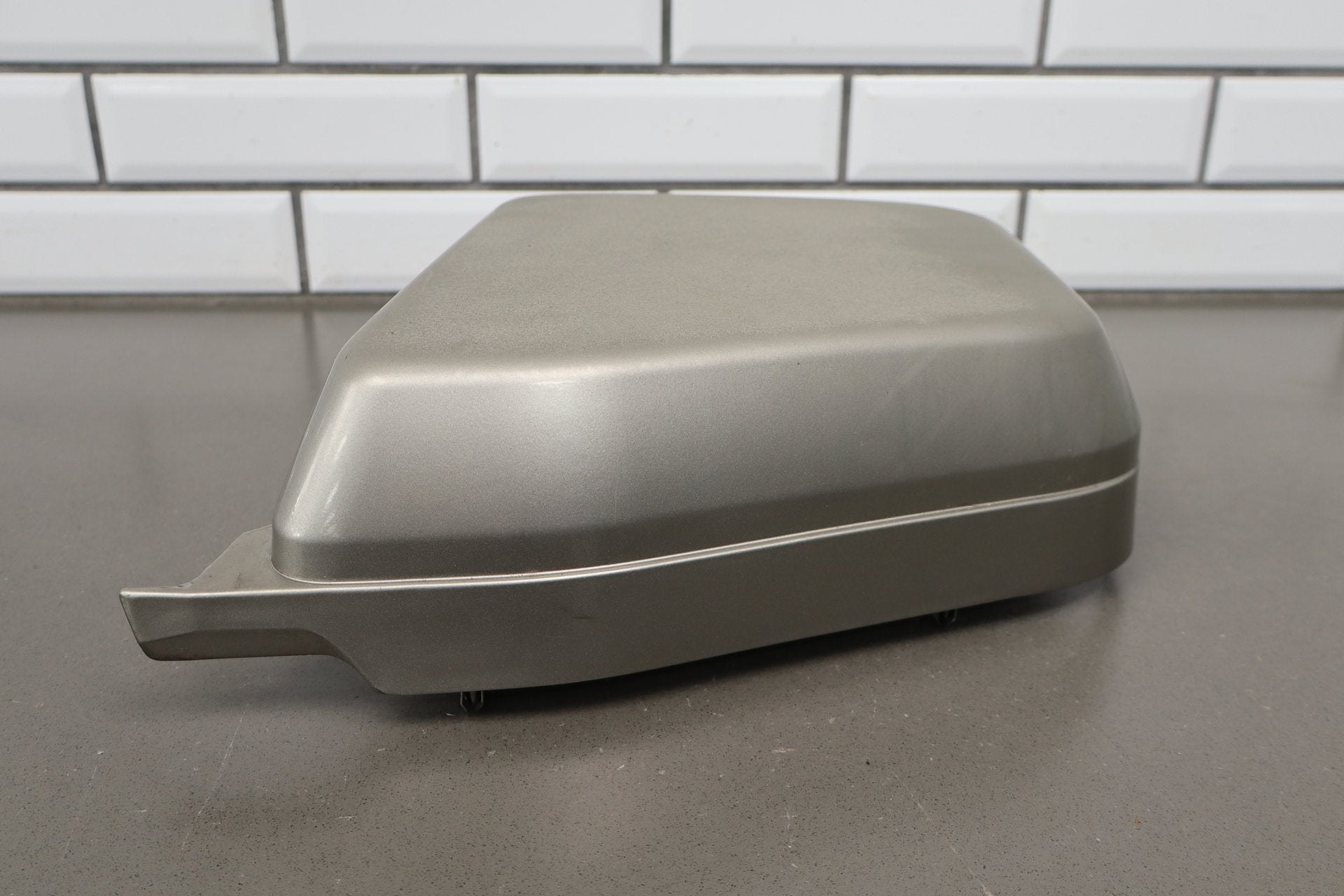 2003-2009 Hummer H2 - RH Passenger Cowl Vent Panel Cap Pewter 11