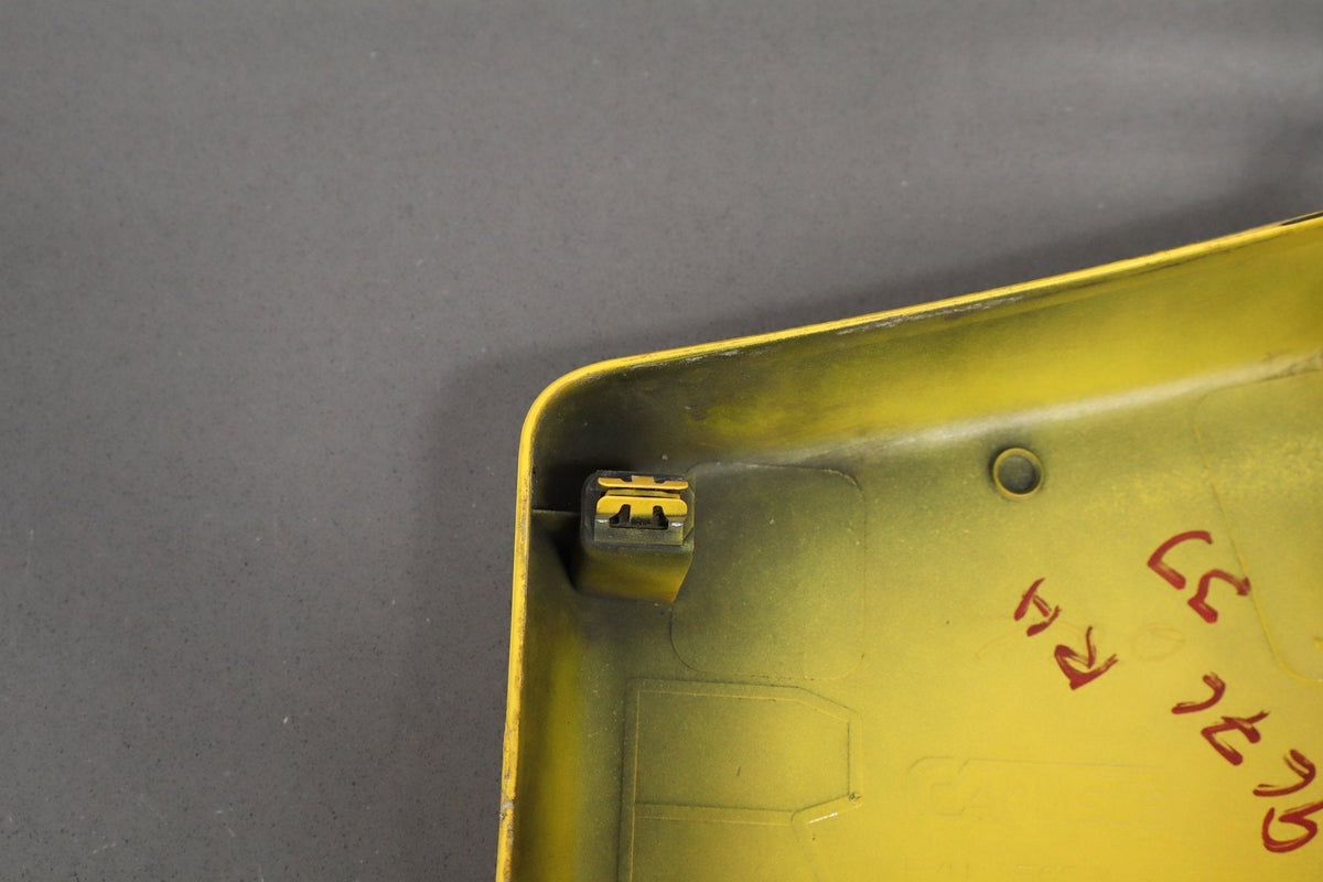 2003-2009 Hummer H2- RH Passenger Cowl Vent Panel Cap Yellow 41