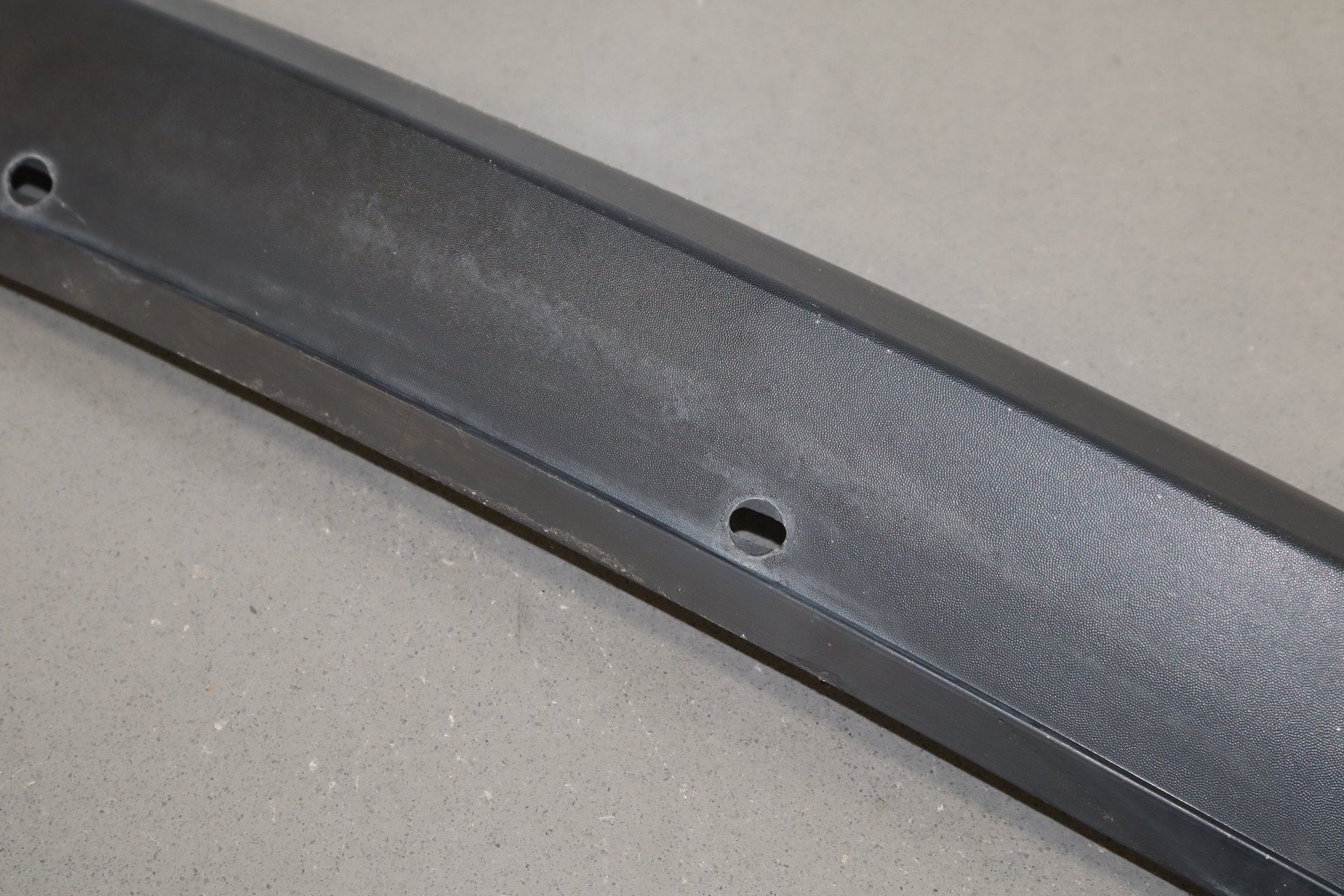 2003-2009 Hummer H2- Right Exterior A Pillar 20787558