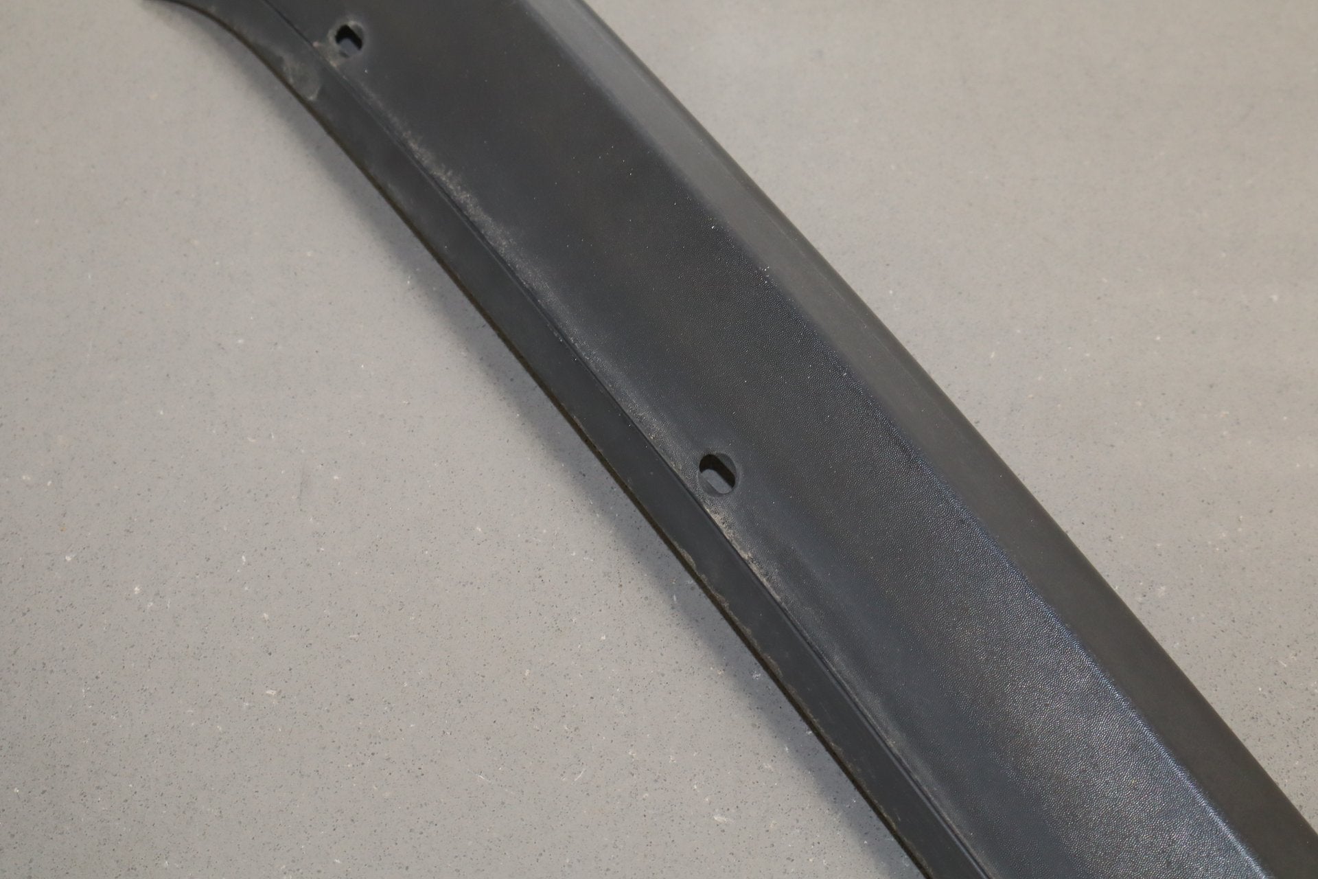 2003-2009 Hummer H2- Right Exterior A Pillar 20787558