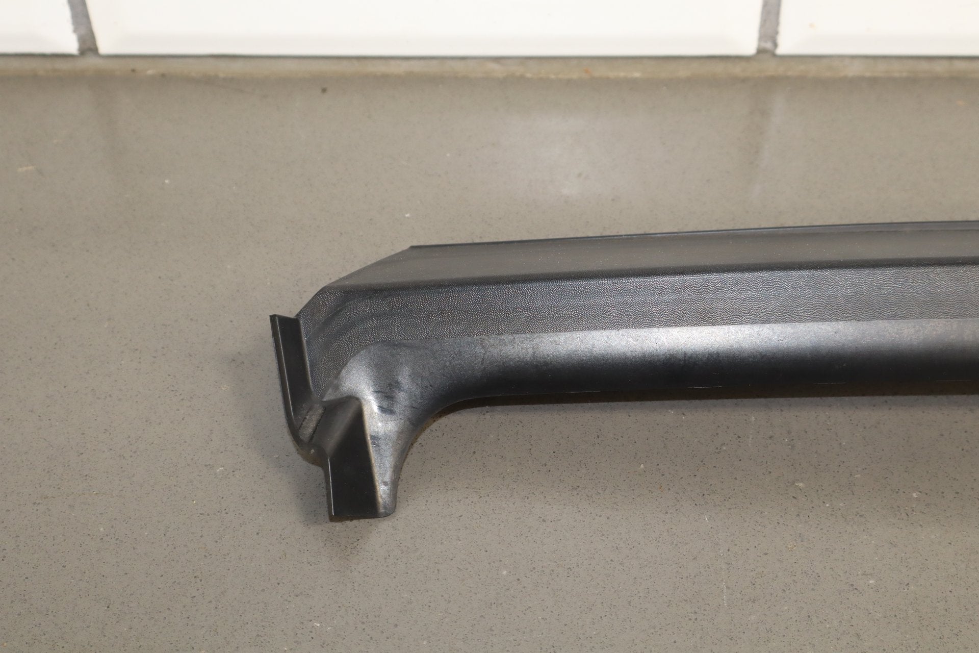 2003-2009 Hummer H2- Right Exterior A Pillar 20787558
