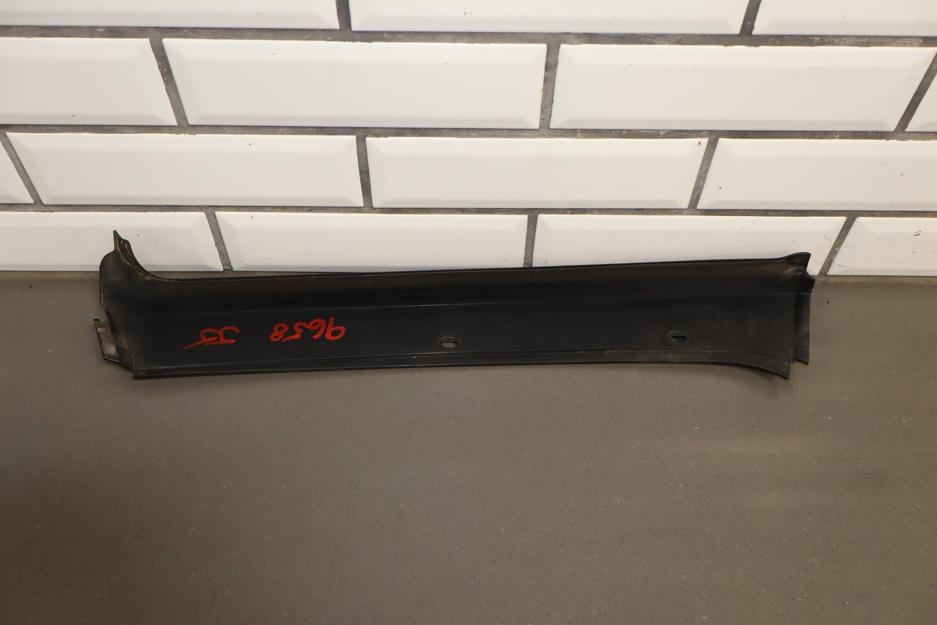 2003-2009 Hummer H2- Right Exterior A Pillar 20787558