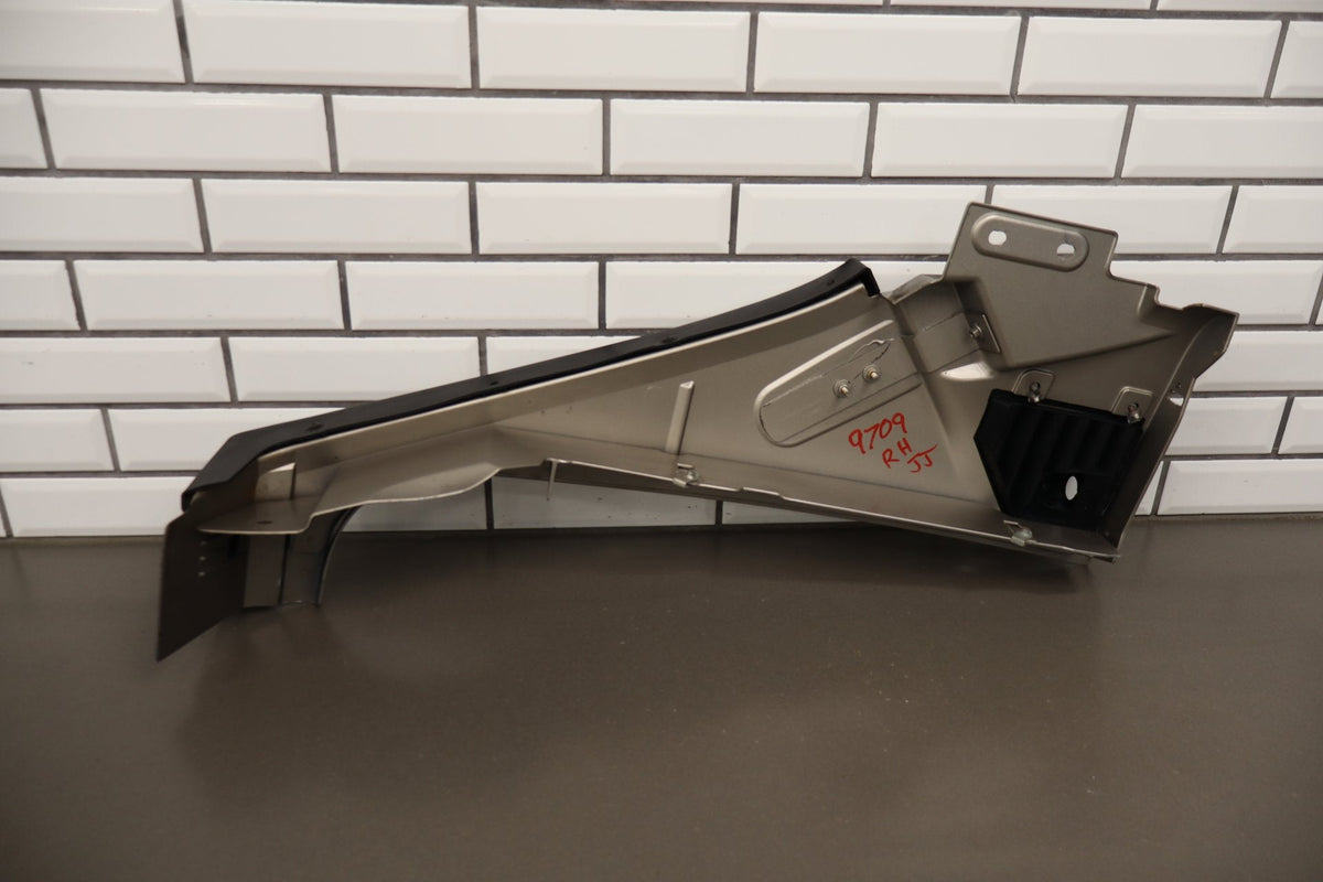 2003-2009 Hummer H2 Right Fender