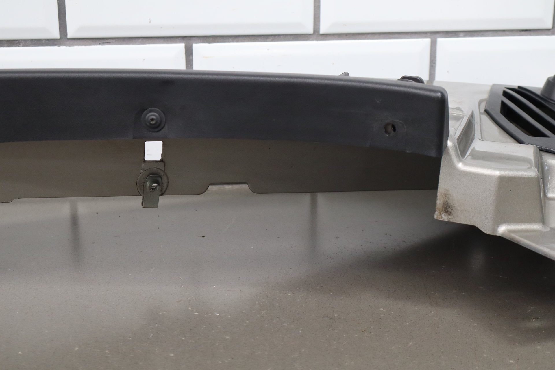 2003-2009 Hummer H2 Right Fender
