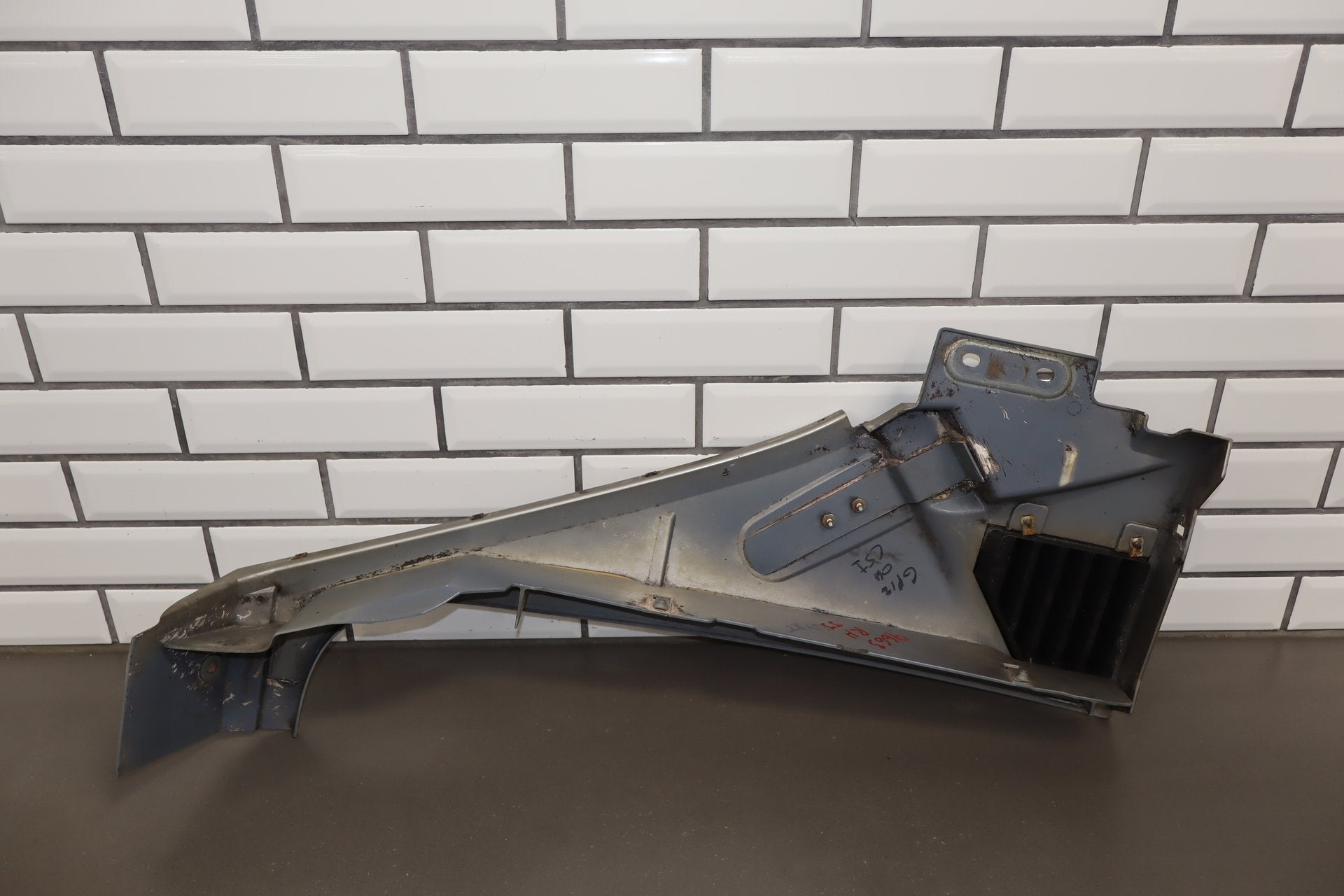 2003-2009 Hummer H2 Right Fender Pewter 11