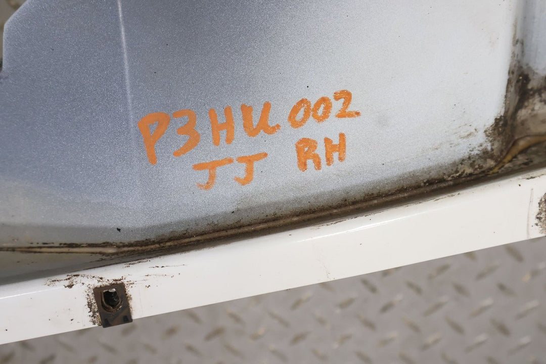 2003 - 2009 Hummer H2 Right Fender White 50U