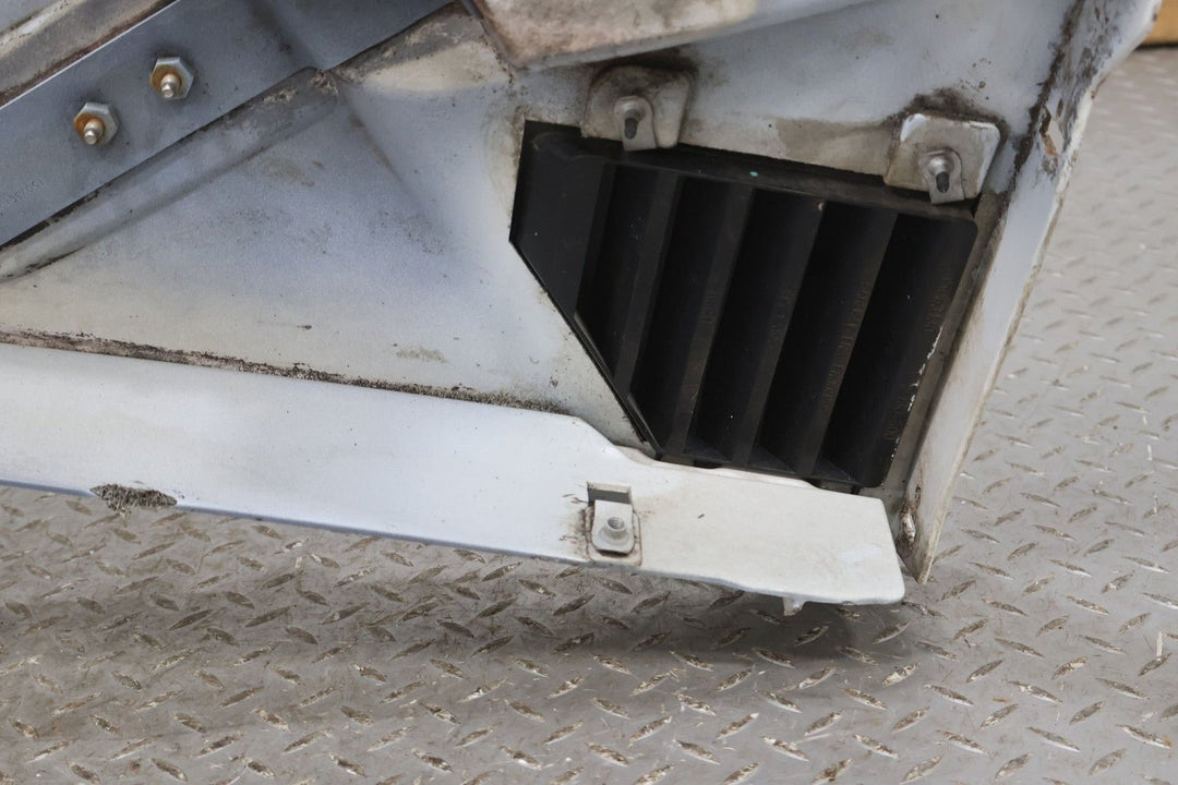 2003 - 2009 Hummer H2 Right Fender White 50U