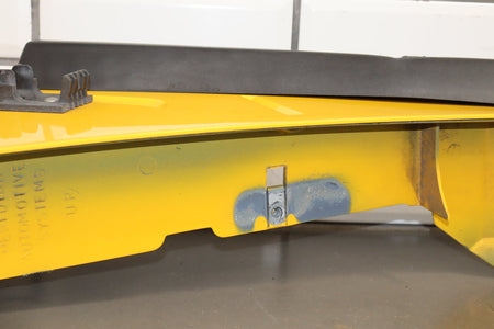 2003-2009 Hummer H2 Right Fender Yellow 43