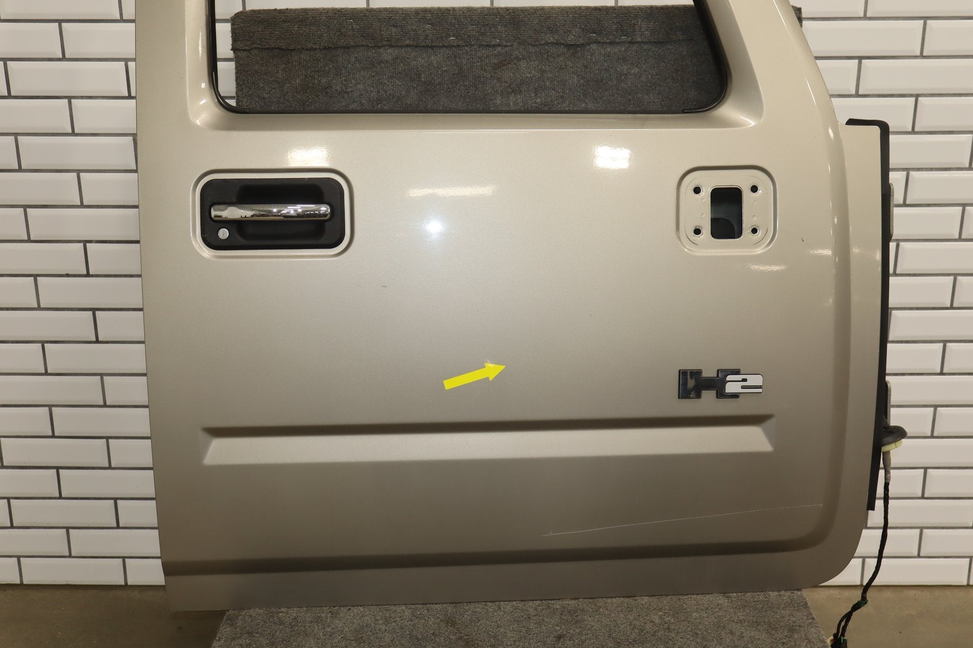 2003-2009 Hummer H2 Right Front Door Pewter 11