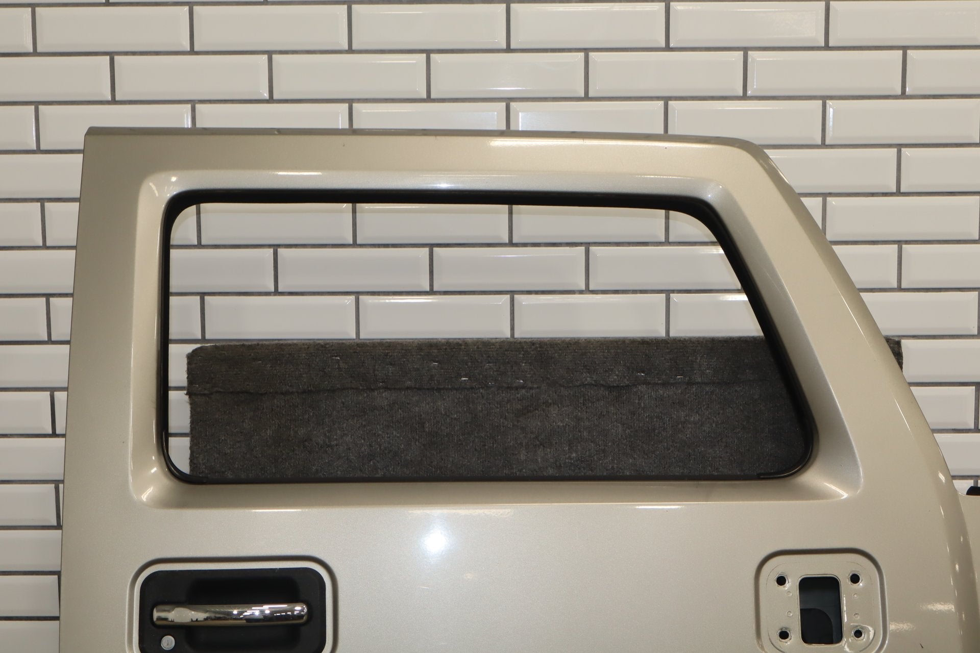 2003-2009 Hummer H2 Right Front Door Pewter 11