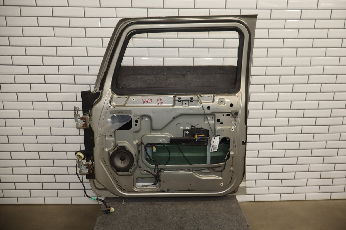 2003-2009 Hummer H2 Right Front Door Pewter 11