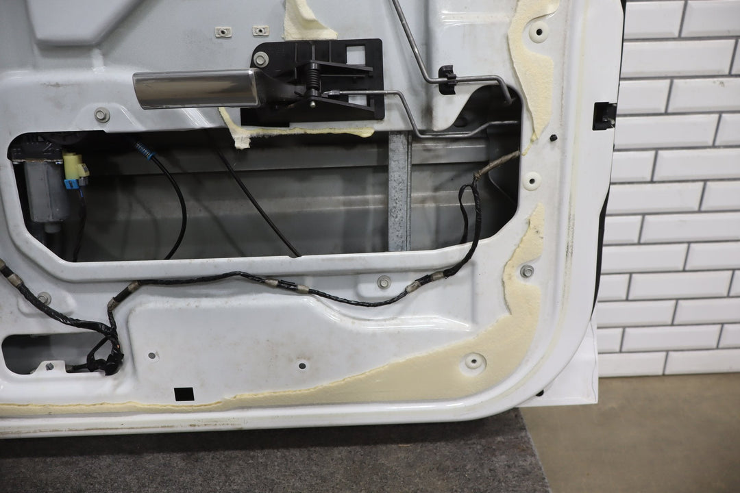 2003 - 2009 Hummer H2 Right Front Door White 50