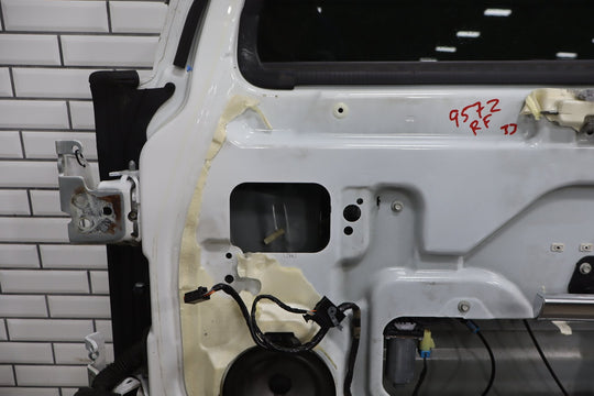 2003 - 2009 Hummer H2 Right Front Door White 50