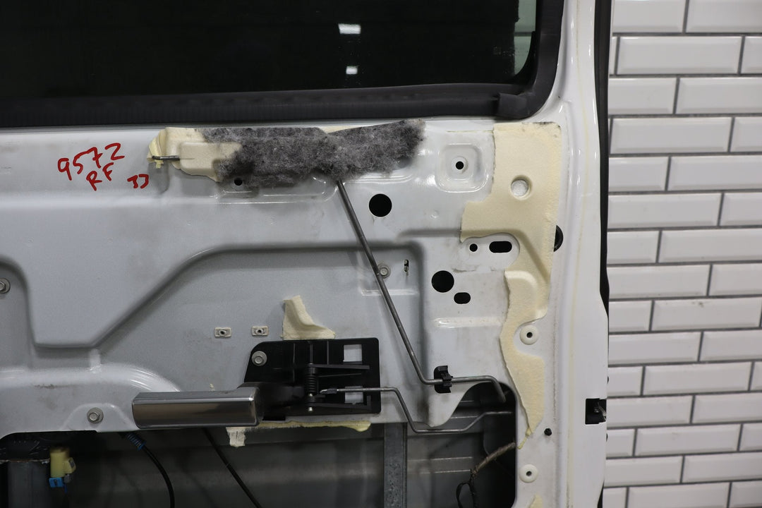 2003 - 2009 Hummer H2 Right Front Door White 50