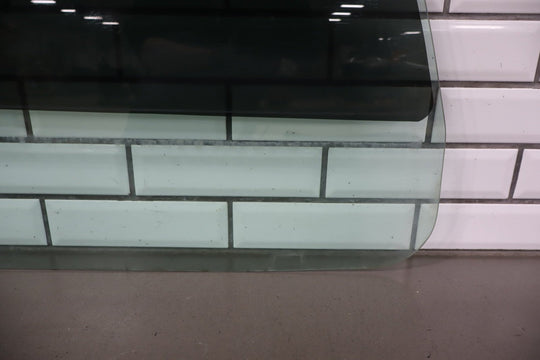 2003 - 2009 Hummer H2 Right Front Door Window
