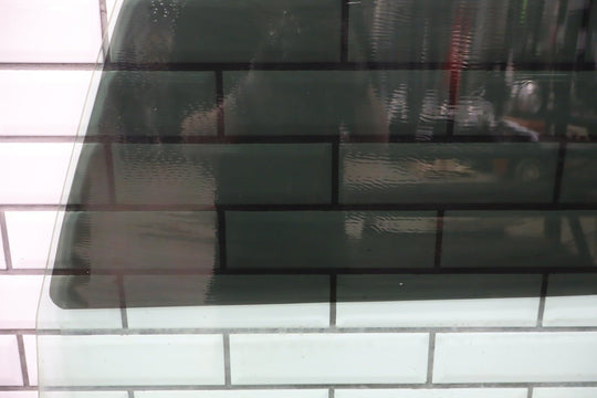 2003 - 2009 Hummer H2 Right Front Door Window