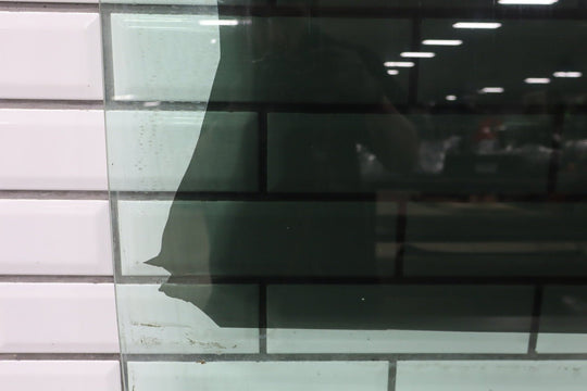 2003 - 2009 Hummer H2 Right Front Door Window