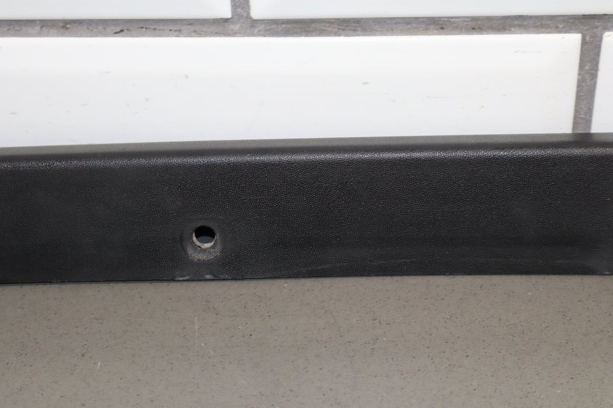 2003-2009 Hummer H2- Right Front Hood Flare Moulding 15200467
