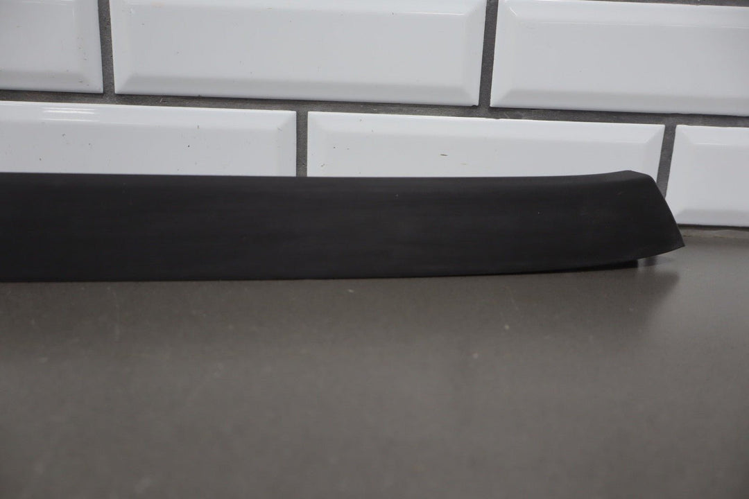 2003 - 2009 Hummer H2 - Right Front Hood Flare Moulding 15200467