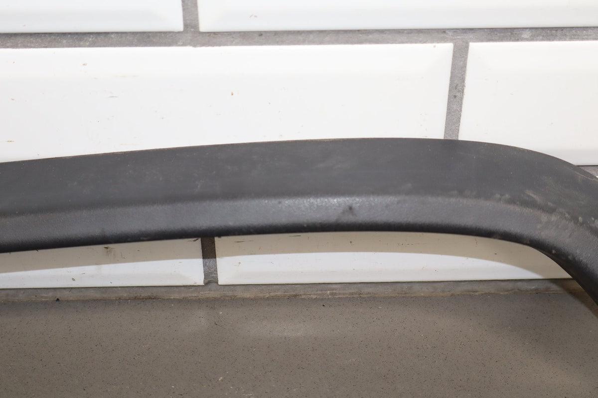 2003-2009 Hummer H2- Right Front Hood Flare Moulding 15200467