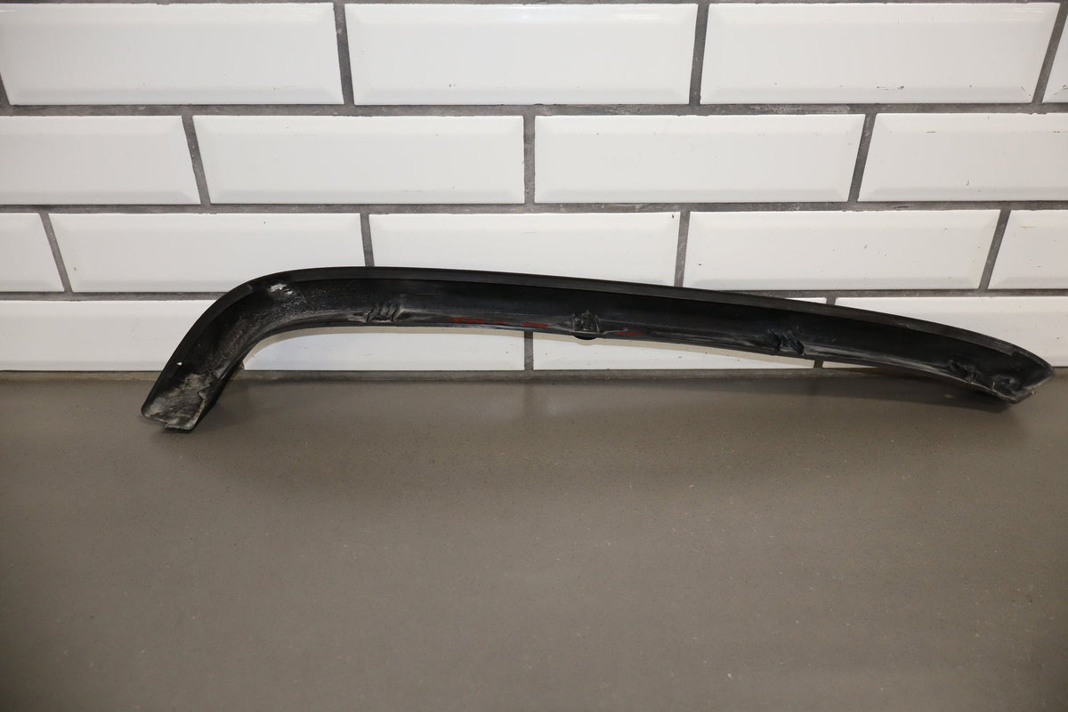 2003-2009 Hummer H2- Right Front Hood Flare Moulding 15200467