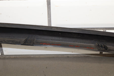 2003-2009 Hummer H2- Right Front Hood Flare Moulding 15200467