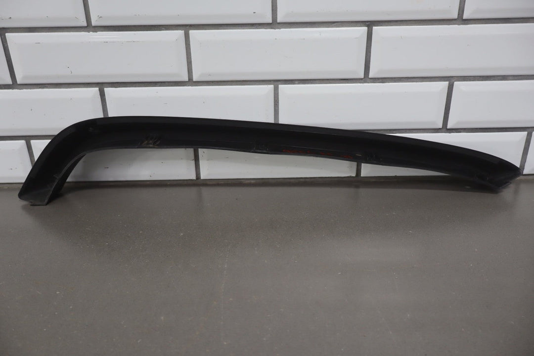 2003 - 2009 Hummer H2 - Right Front Hood Flare Moulding 15200467