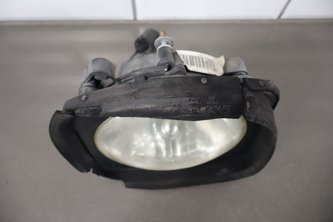 2003 - 2009 Hummer H2 Right Headlamp W/ Amber Marker 15269179