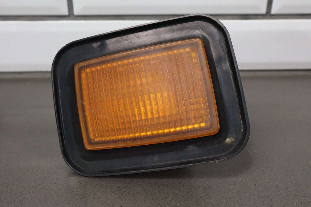 2003 - 2009 Hummer H2 Right Headlamp W/ Amber Marker 15269179