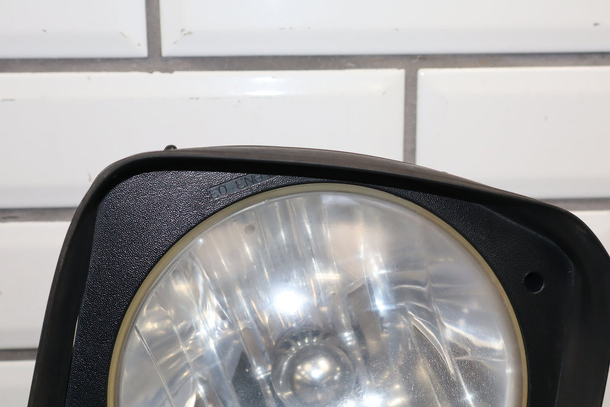 2003-2009 Hummer H2 Right Headlamp W/ Amber Marker 15269179
