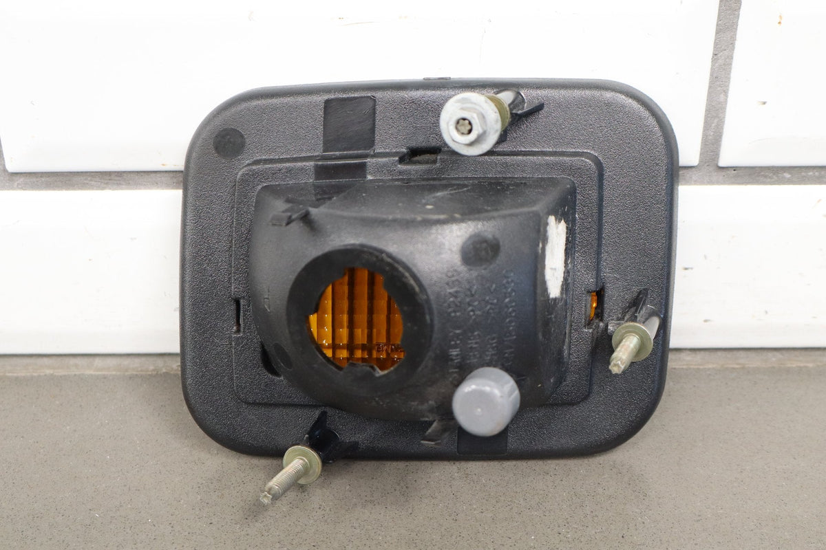 2003-2009 Hummer H2 Right Headlamp W/ Amber Marker 15269179
