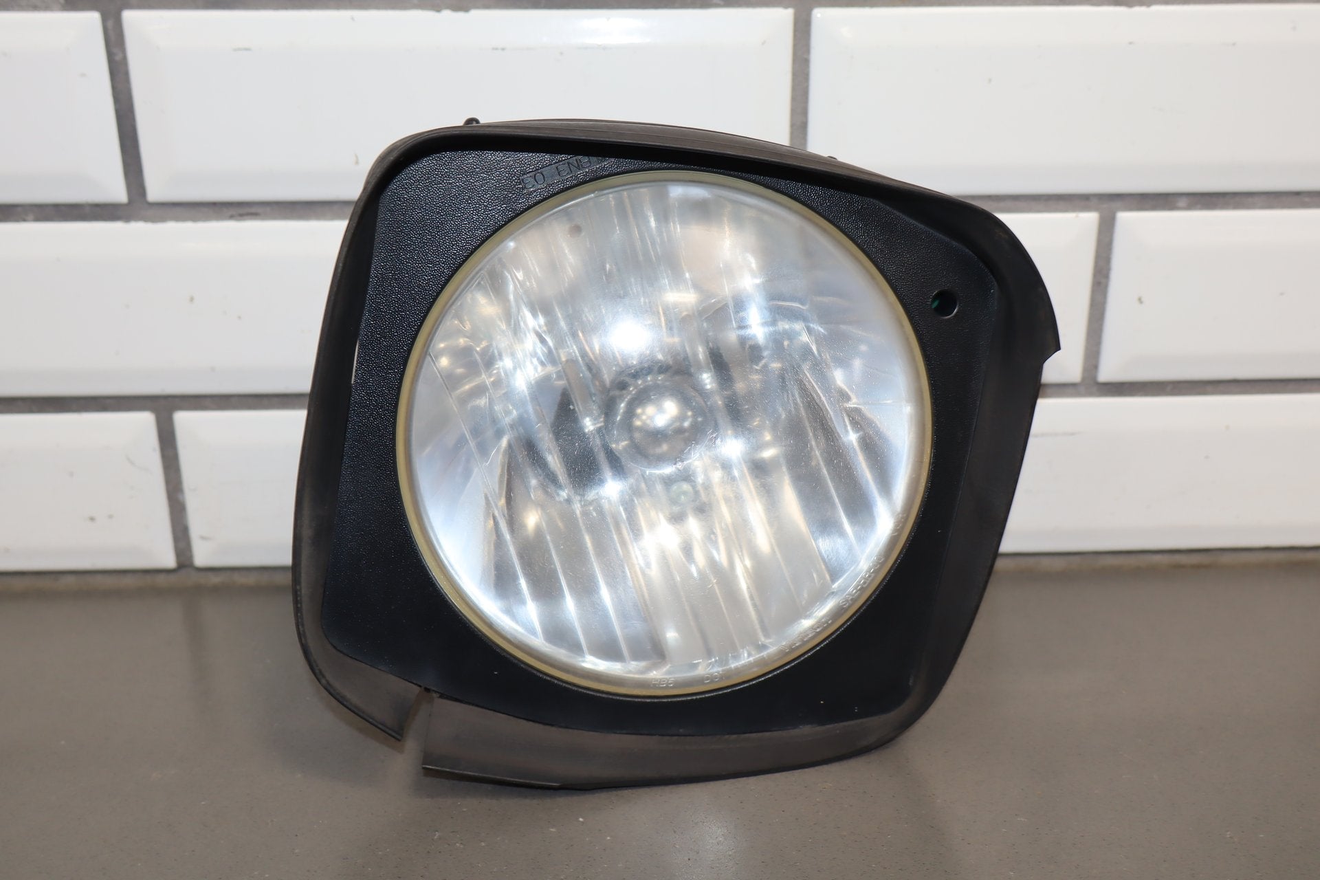 2003-2009 Hummer H2 Right Headlamp W/ Amber Marker 15269179