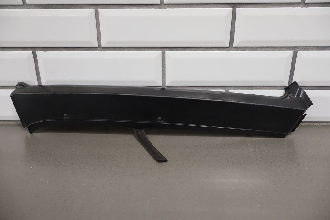 2003 - 2009 Hummer H2 Right Passenger Exterior A - Pillar Trim Panel