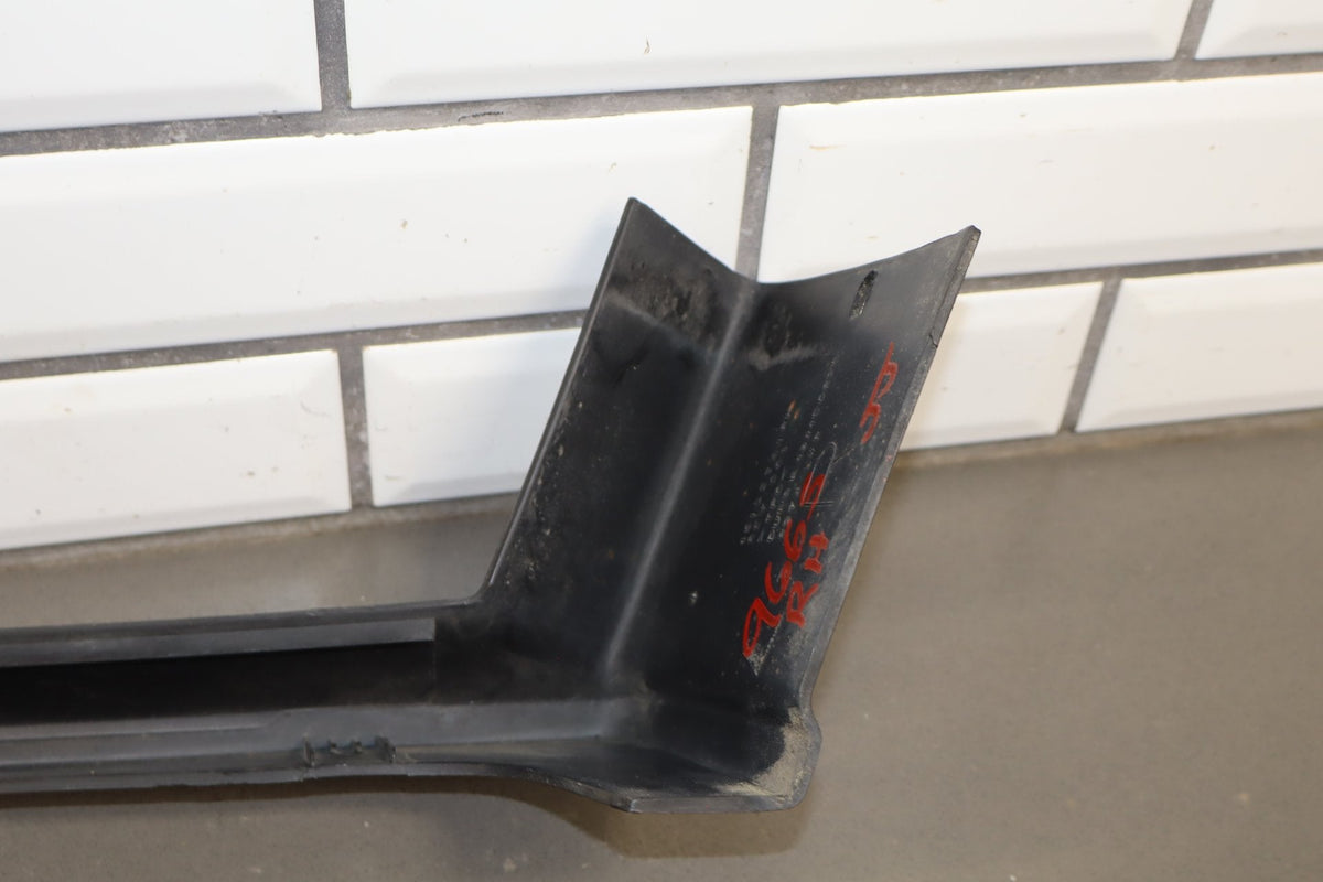 2003-2009 Hummer H2- Right Passenger Textured Fender Molding 15132308