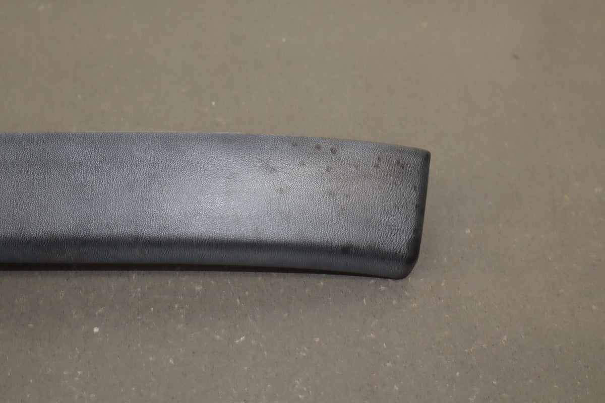 2003-2009 Hummer H2- Right Passenger Textured Fender Molding 15132308