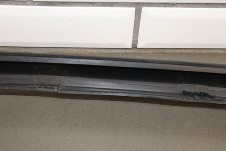 2003-2009 Hummer H2- Right Passenger Textured Fender Molding 15132308