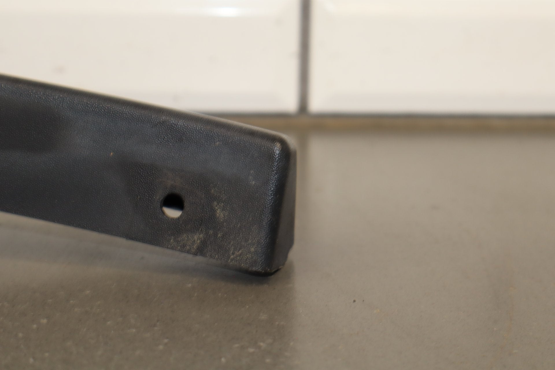 2003-2009 Hummer H2- Right Passenger Textured Fender Molding 15132308