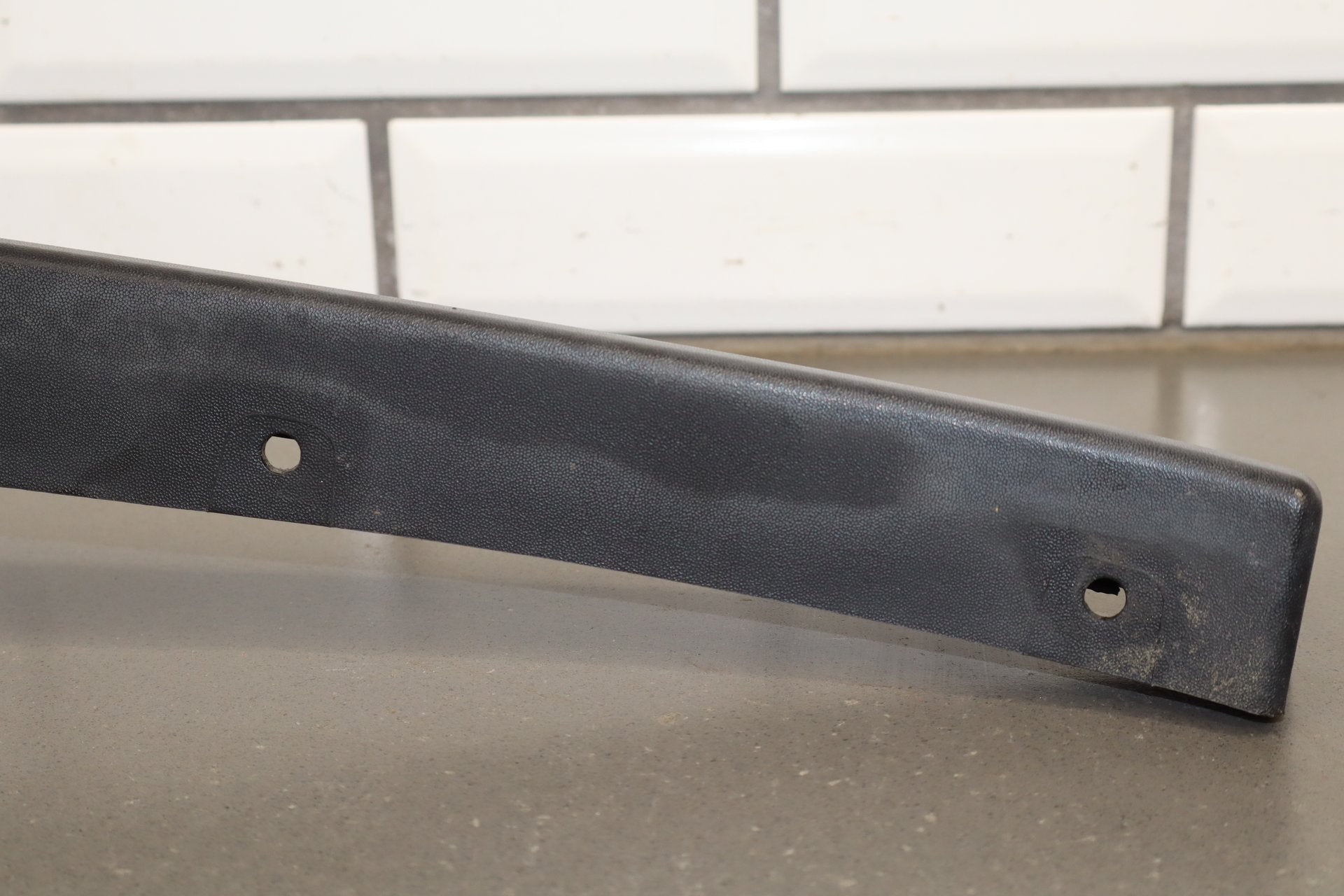 2003-2009 Hummer H2- Right Passenger Textured Fender Molding 15132308