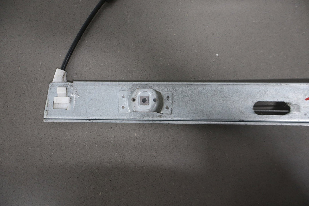 2003 - 2009 Hummer H2 Right Rear Door Regulator 15771354 OEM