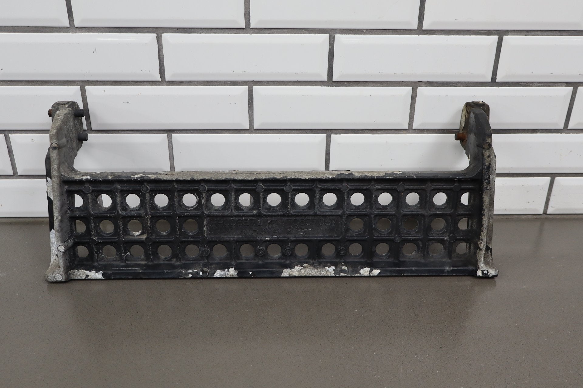 2003-2009 Hummer H2 - Rock Rails Steps x4 - OEM, Damaged