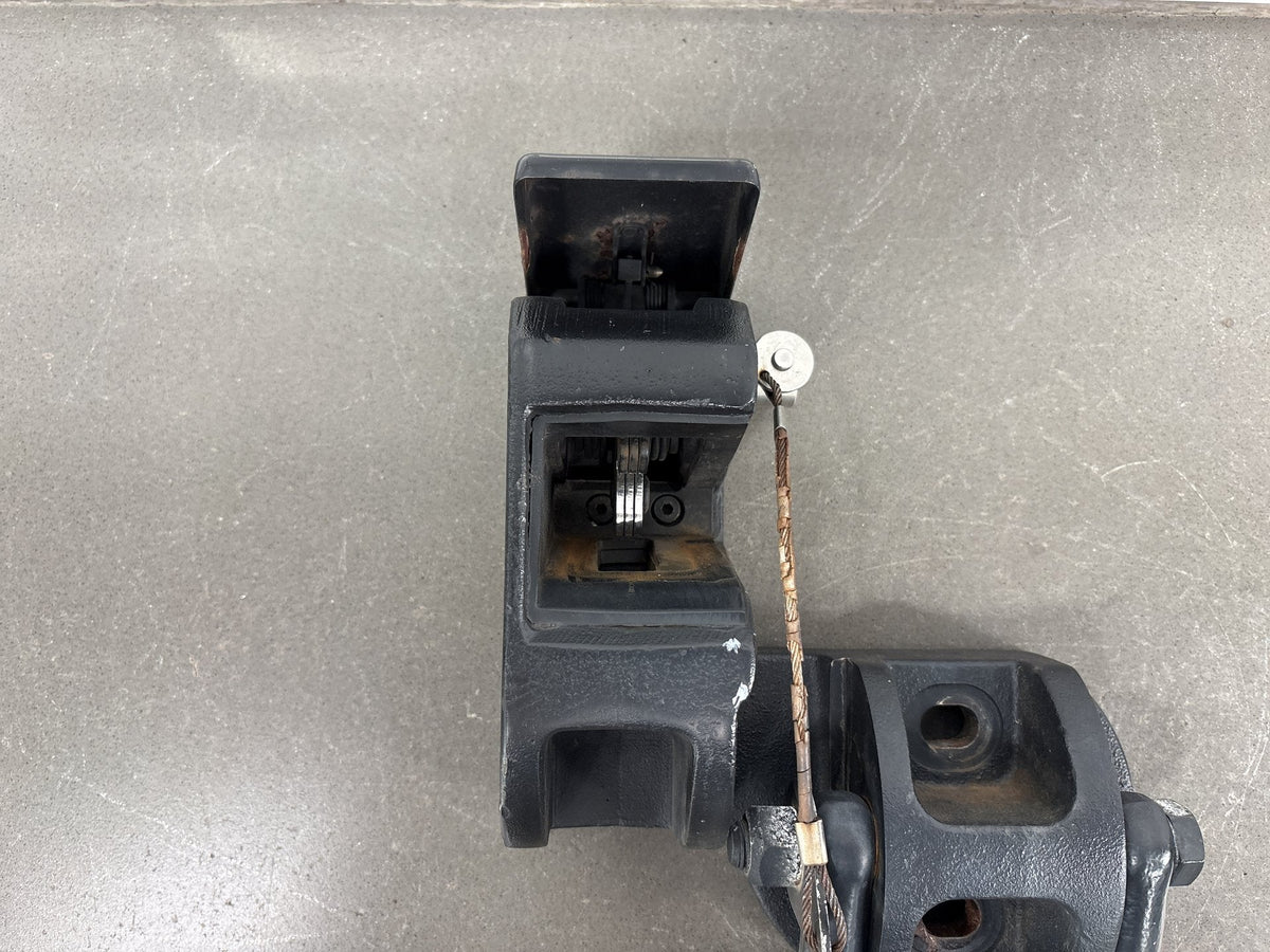 2003-2009 Hummer H2 - Spare Tire Carrier Latch Hinge Set