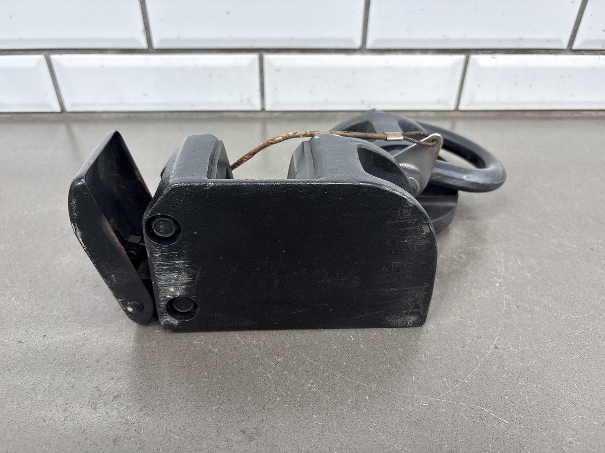 2003-2009 Hummer H2 - Spare Tire Carrier Latch Hinge Set