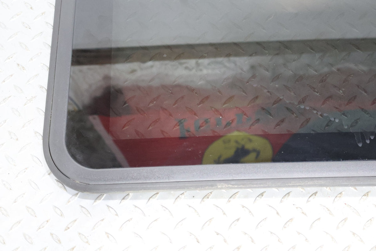 2003-2009 Hummer H2- Sunroof Glass Window 15781625